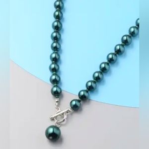 Women's Silver Toned Simulated Peacock Glass Pearl Beaded Necklace 20"